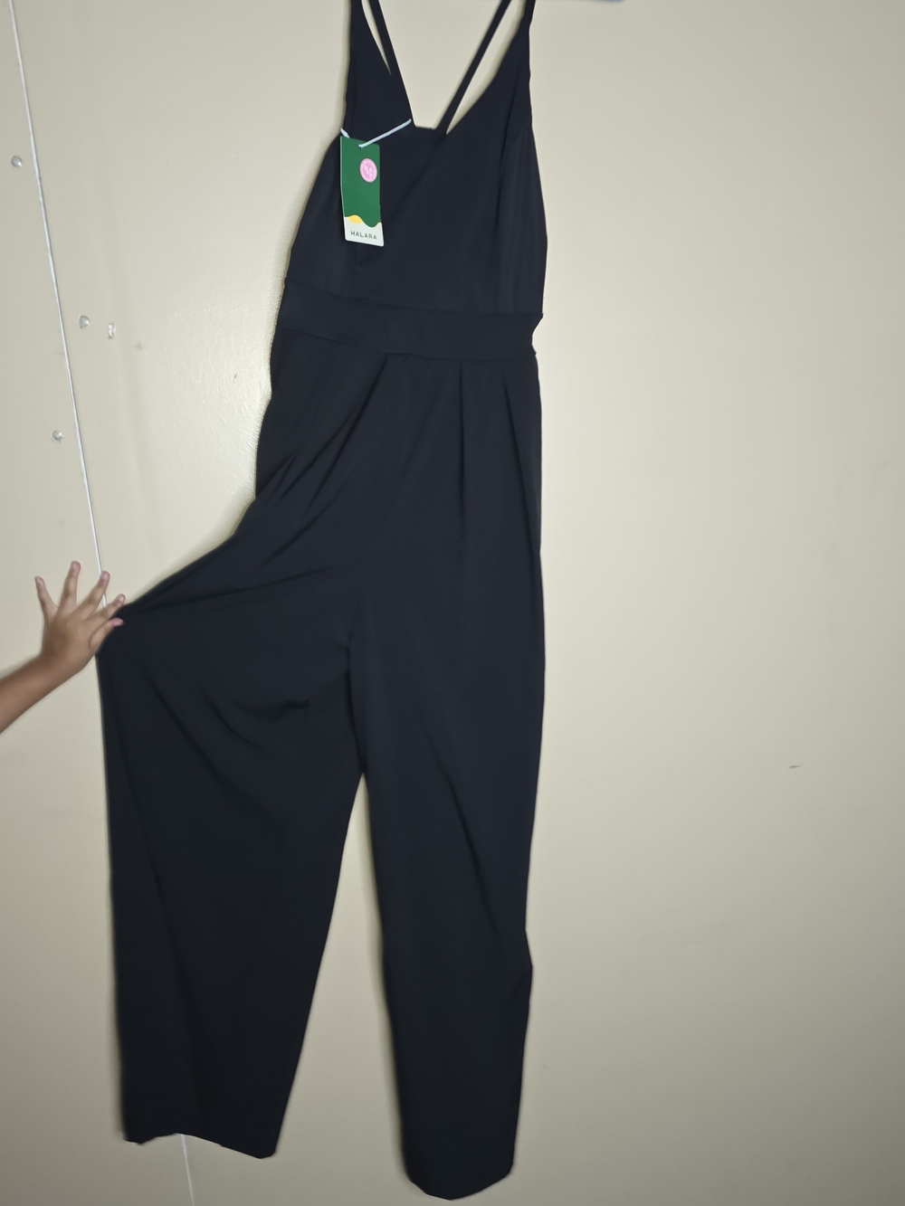 HALARA Black Wide-Leg V-Neck Jumpsuit with Adjustable Straps